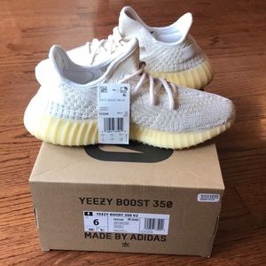 YEEZY BOOST 350 V2 NATURAL